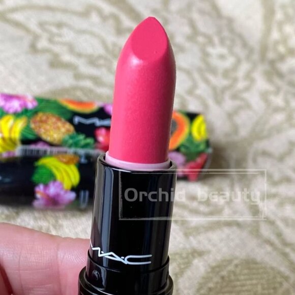 New Boxed MAC Fruity Juicy Lipstick~Love at First Bite~Full Size 3 g~Rare
